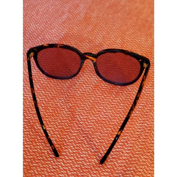 Tory Burch Black Sunglasses with Dark Lenses main image 8